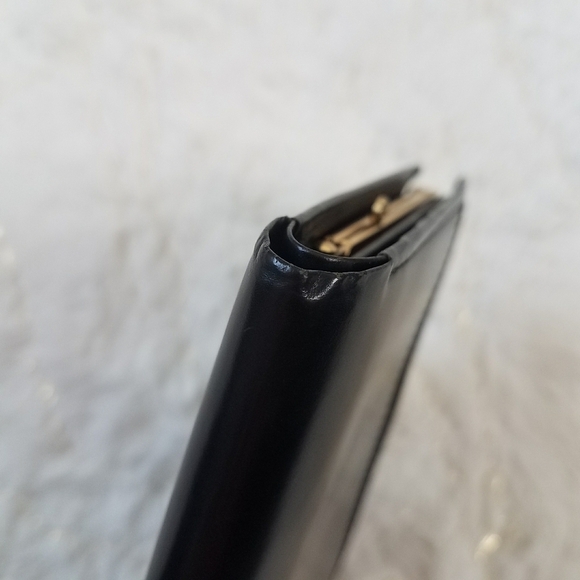 Authentic Burberry Leather Small Wallet - Picture 10 of 13